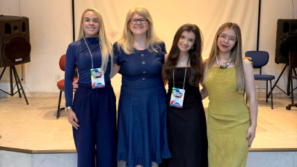 Noticia: Profesora del Programa de Derecho participa como ponente en congreso internacional en Brasil
